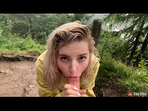 ❤️ Fáinleogann cailín cum tar éis blowjob poiblí - Eva Elfi ️❌ Super sex linn ﹏
